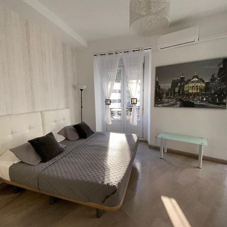 Stay Inn Madrid Bagian luar foto