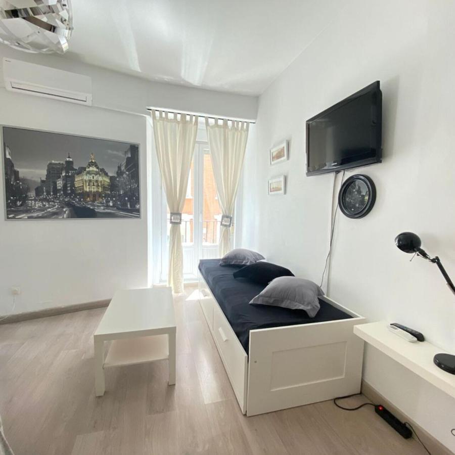 Stay Inn Madrid Bagian luar foto