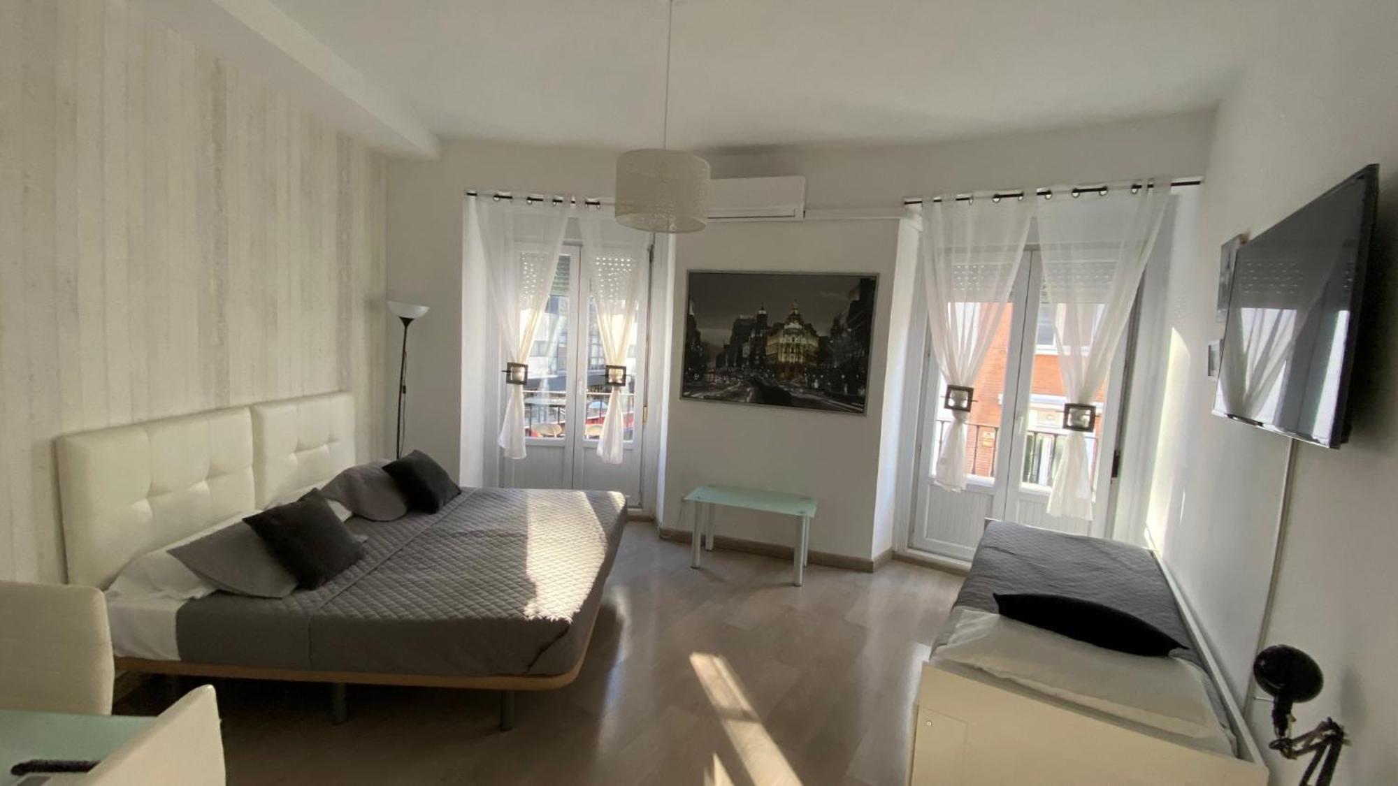 Stay Inn Madrid Bagian luar foto