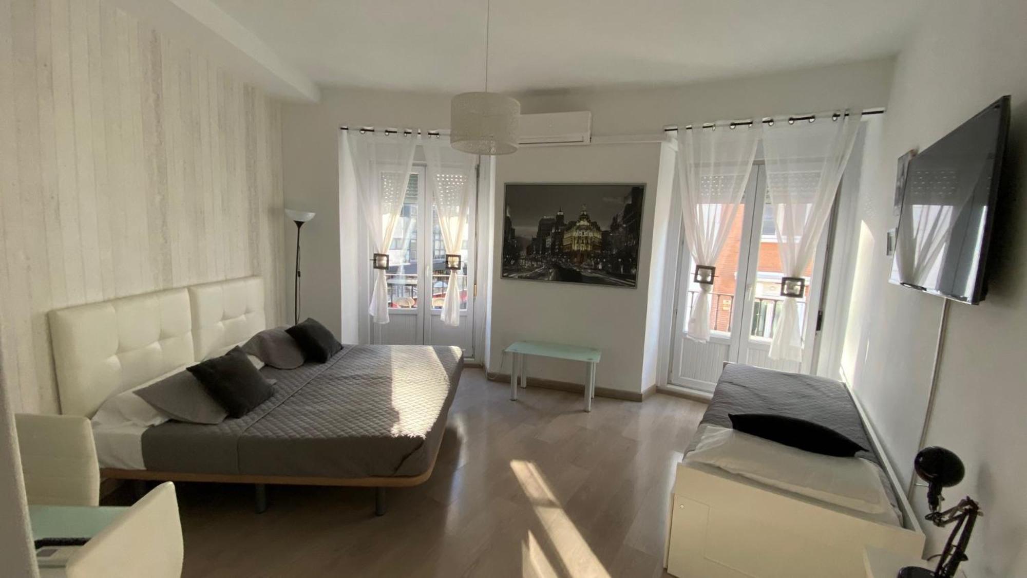 Stay Inn Madrid Bagian luar foto