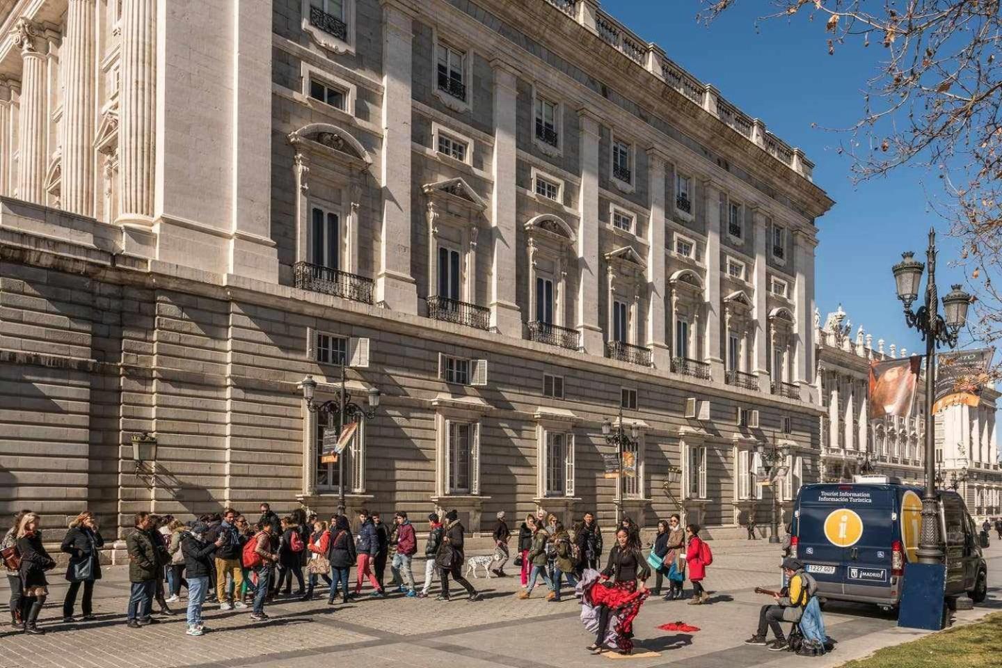 Stay Inn Madrid Bagian luar foto